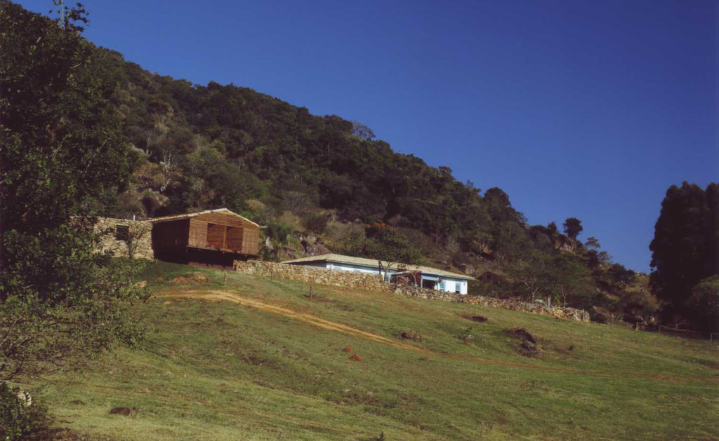 Foto de PAVILHÃO CARAMBÓ, 2001 - UnaMunizViegas