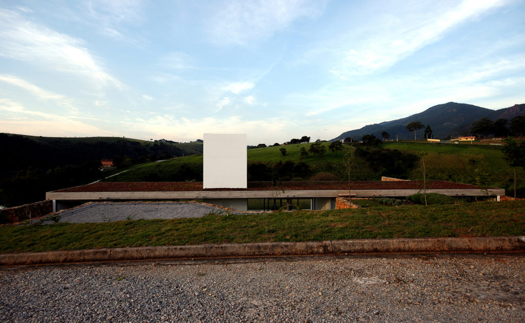 Foto de CASA EM JOANÓPOLIS, 2005 - UnaMunizViegas