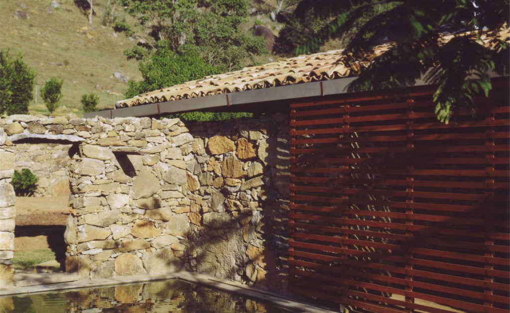 Foto de PAVILHÃO CARAMBÓ, 2001 - UnaMunizViegas