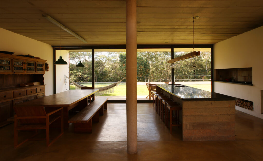 Foto de CASA EM JOANÓPOLIS, 2005 - UnaMunizViegas