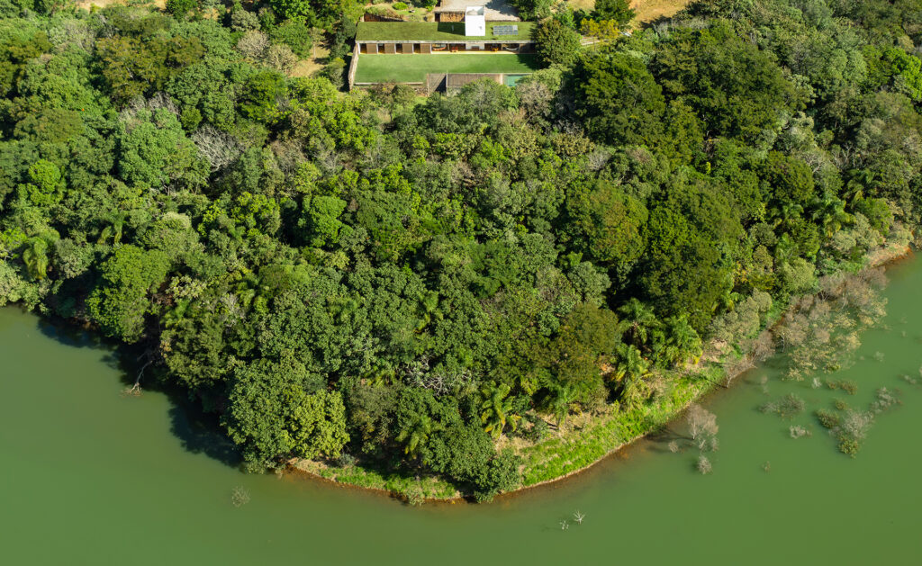 Foto de CASA EM JOANÓPOLIS, 2005 - UnaMunizViegas