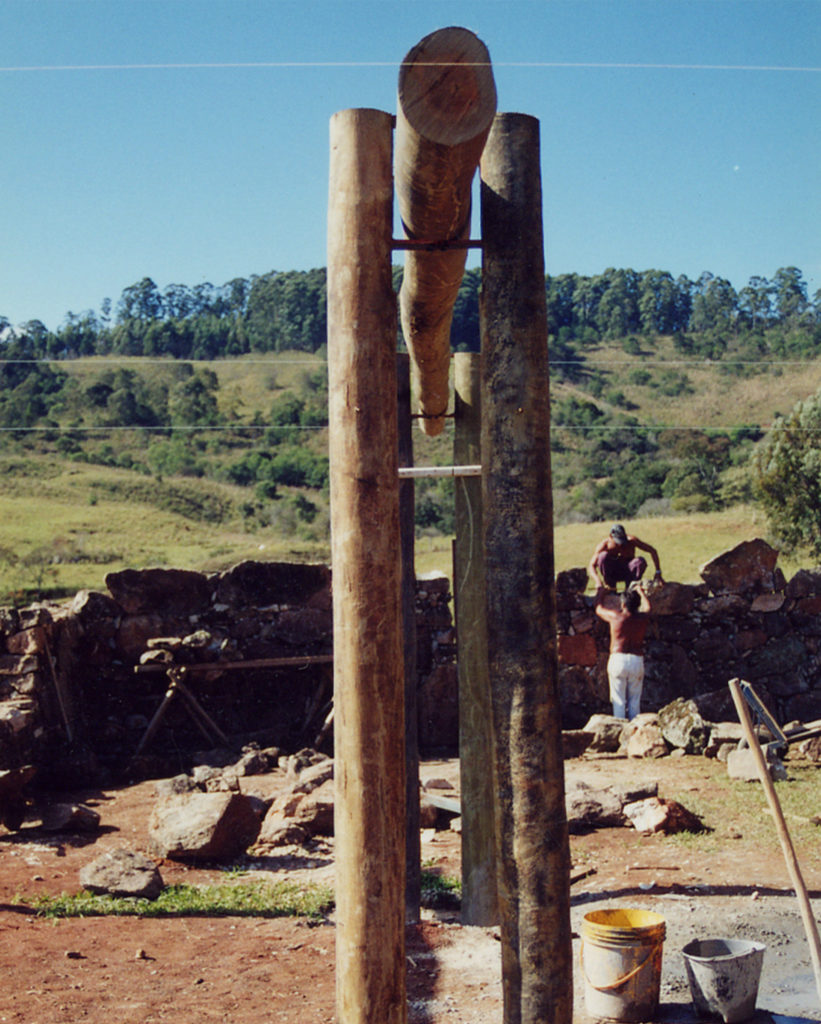 Foto de PAVILHÃO CARAMBÓ, 2001 - UnaMunizViegas