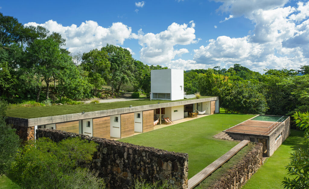 Foto de CASA EM JOANÓPOLIS, 2005 - UnaMunizViegas